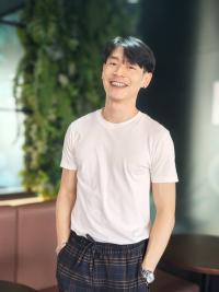 ธีรศักดิ์ อนุเดชากุล / คุณาพิญ์ วรวงษ์